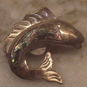 Fish Pisces abalone sterling pin